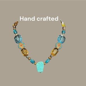 NWT HAND CRAFTED TURQUOISE STONE AND GLASS BEAD NECKLACE GREAT GIFT